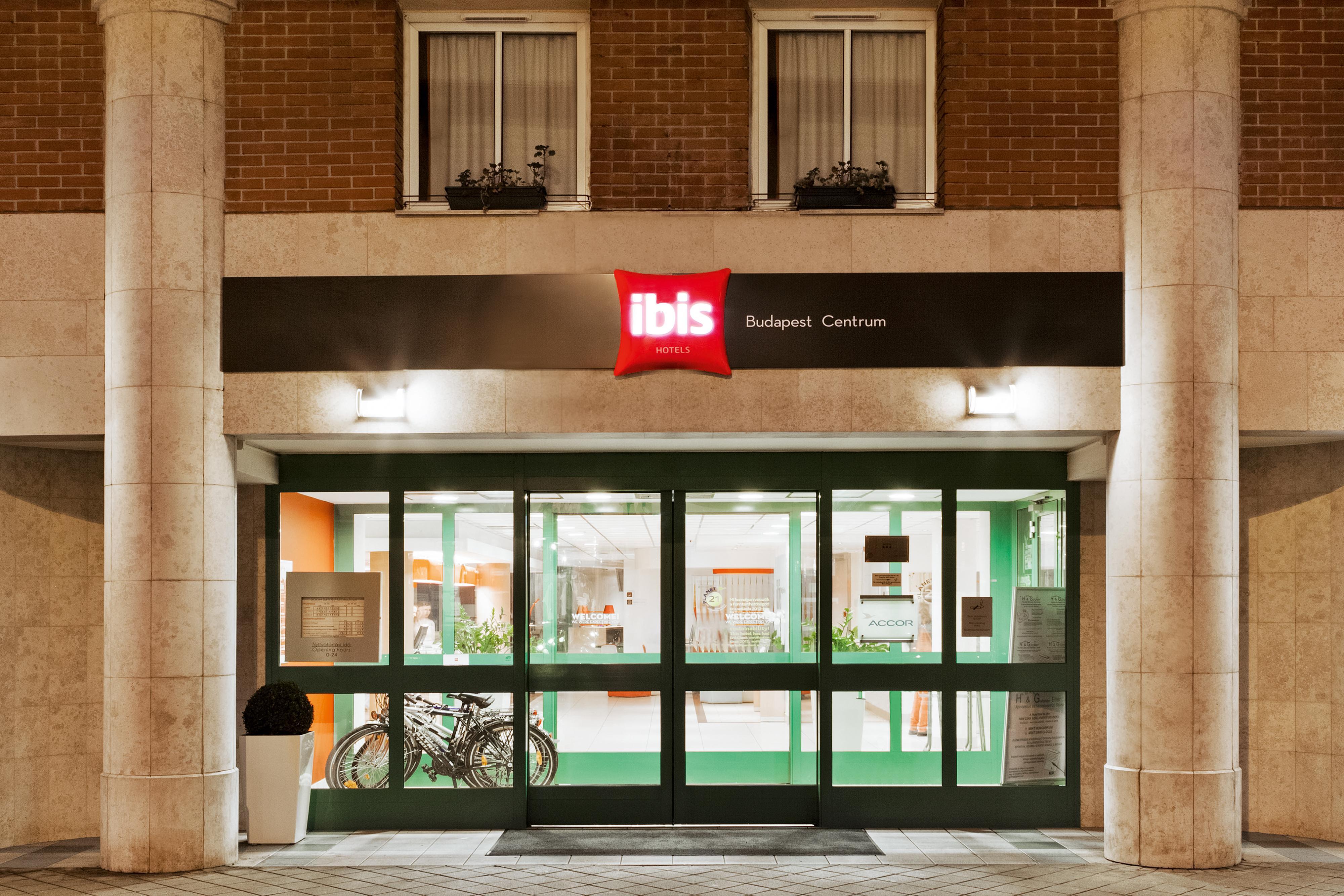 Отель Ibis Budapest Centrum Экстерьер фото